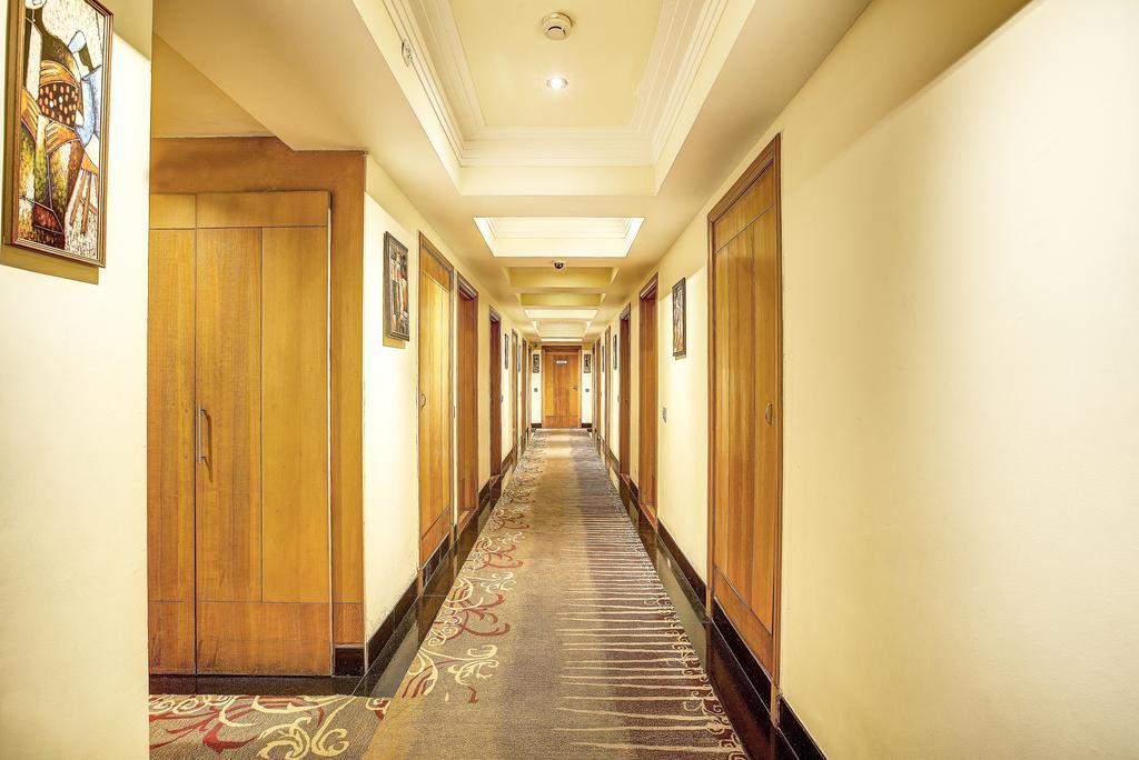 Western Court Chandigarh Exterior photo