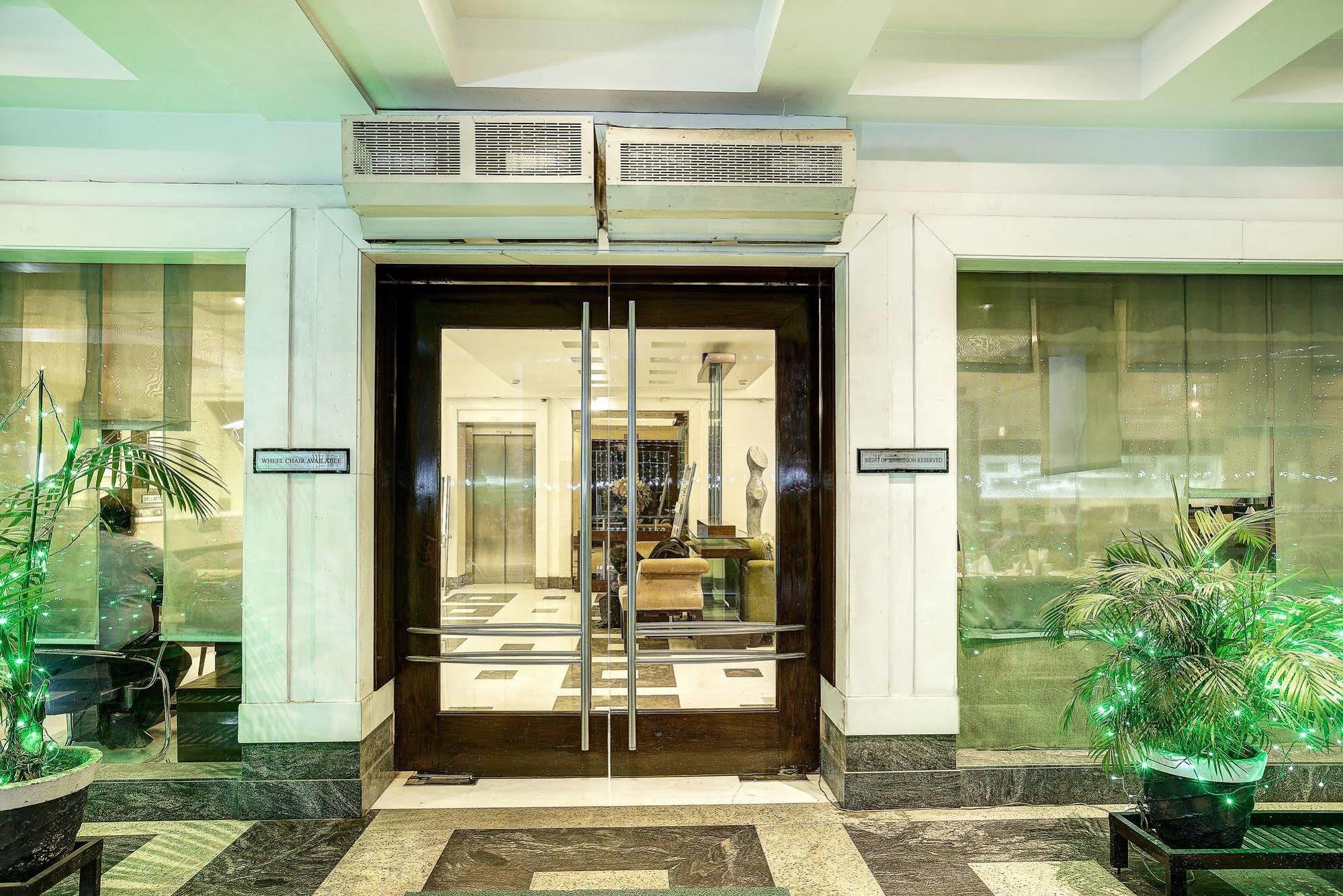 Western Court Chandigarh Exterior photo